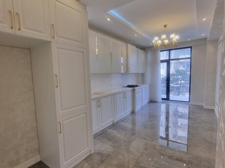 3-комнатная квартира, 140 м², Nərimanov: 400 000 ₼ 5