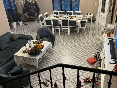 7 otaqlı həyət evi/bağ evi - Şüvəlan q. - 420 m²