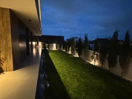 6 otaqlı həyət evi/bağ evi - Novxanı q. - 300 m²