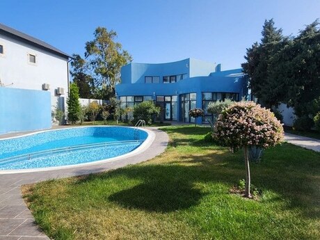 5 otaqlı həyət evi/bağ evi - Şüvəlan q. - 380 m²