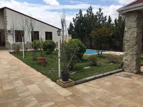4 otaqlı həyət evi/bağ evi - Şüvəlan q. - 200 m²