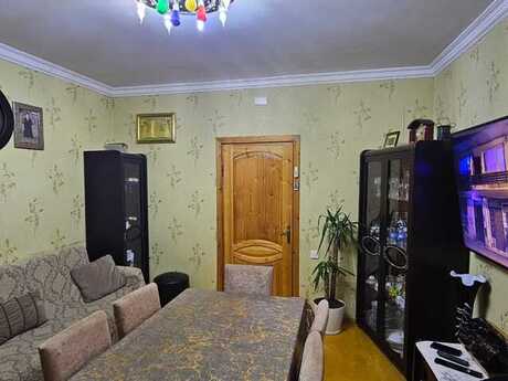 2 otaqlı köhnə tikili - Bakıxanov q. - 85 m²