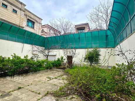 16 otaqlı həyət evi, 1 200 m², Gənclik: 1 500 000 ₼ 2