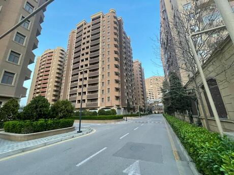 2 otaqlı yeni tikili - 28 May m. - 83 m²