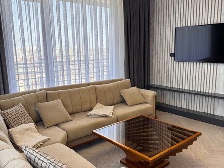 3 otaqlı yeni tikili - Ağ şəhər q. - 120 m²