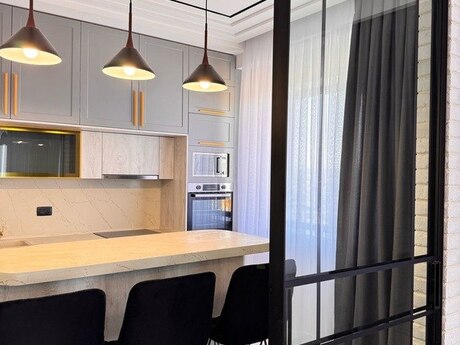 3 otaqlı yeni tikili - Ağ şəhər q. - 120 m²