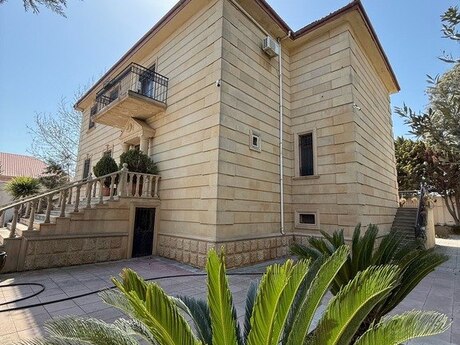 10 otaqlı həyət evi/bağ evi - Pirşağı q. - 480 m²