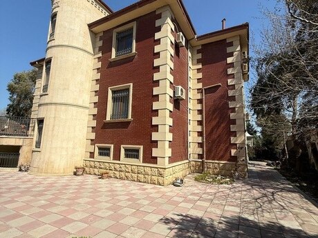 10 otaqlı həyət evi/bağ evi - Pirşağı q. - 480 m²