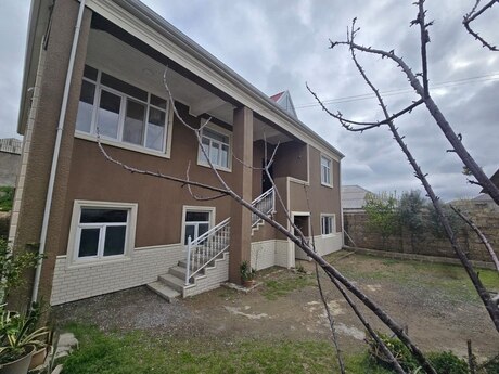 5 otaqlı həyət evi/bağ evi - Binə q. - 180 m²