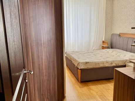 3-комн. новостройка - м. 20 января - 100 м²