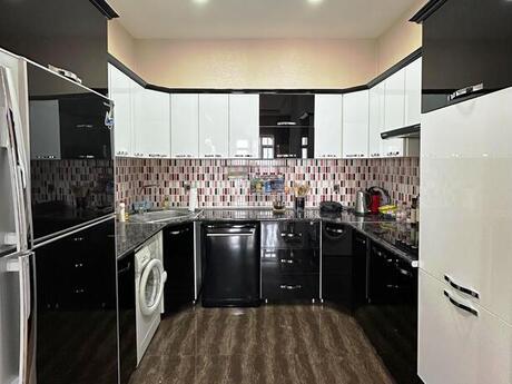 3-room apartment, 138 m², 28 May: 685 000 ₼ 4