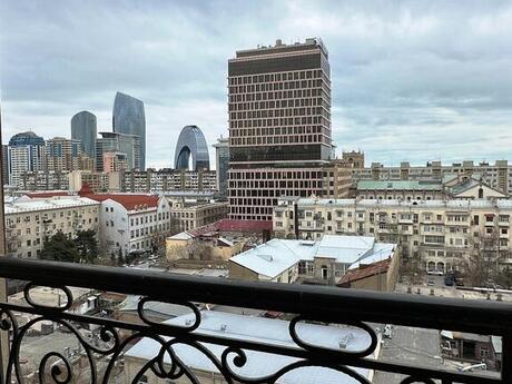 3-room apartment, 138 m², 28 May: 685 000 ₼ 3
