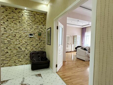 3-room apartment, 138 m², 28 May: 685 000 ₼ 5