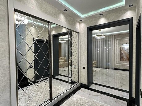 6 otaqlı həyət evi/bağ evi - Mərdəkan q. - 400 m²