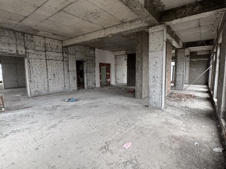 4 otaqlı yeni tikili - Nəsimi r. - 190 m²