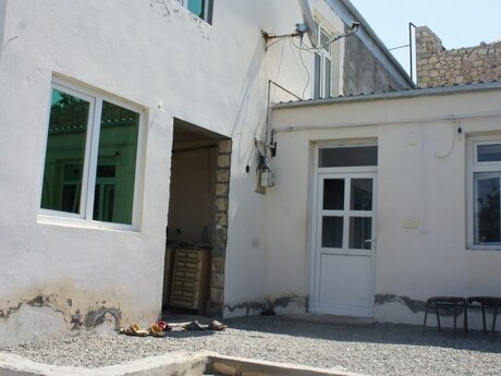 5 otaqlı həyət evi/bağ evi - Gəncə - 155.9 m²