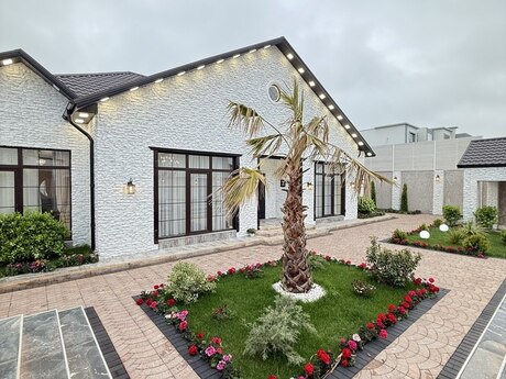 4 otaqlı həyət evi/bağ evi - Mərdəkan q. - 200 m²