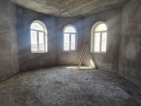 Obyekt - Mərdəkan q. - 450 m²