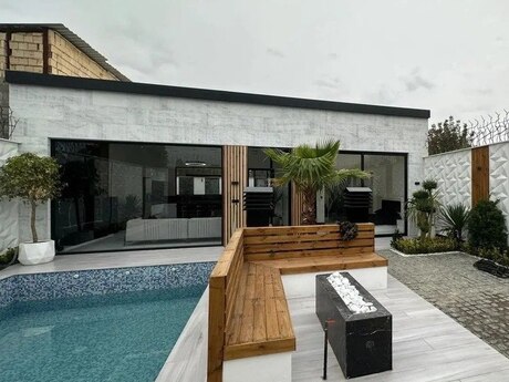 4 otaqlı həyət evi/bağ evi - Mərdəkan q. - 200 m²