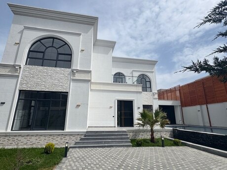 6 otaqlı həyət evi/bağ evi - Mərdəkan q. - 440 m²