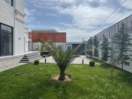 6 otaqlı həyət evi/bağ evi - Mərdəkan q. - 440 m²