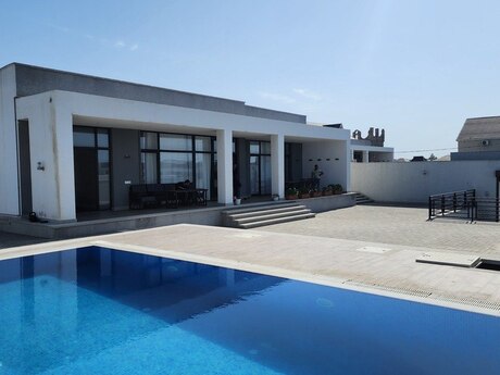 5 otaqlı həyət evi/bağ evi - Şüvəlan q. - 260 m²
