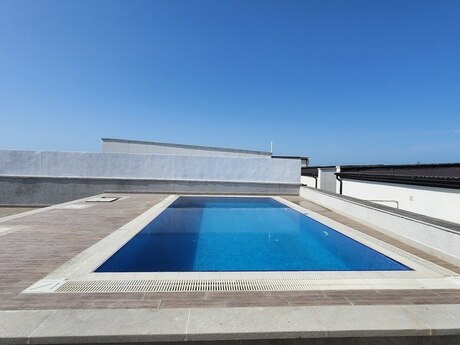 5 otaqlı həyət evi/bağ evi - Şüvəlan q. - 260 m²