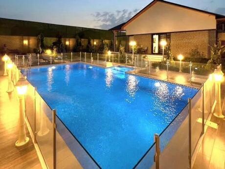 6 otaqlı həyət evi/bağ evi - Şüvəlan q. - 250 m²