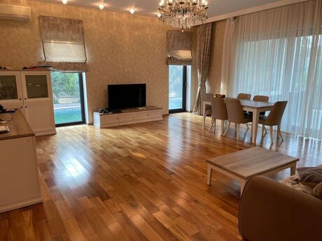 5-комн. дом/дача - пос. Бильгях - 360 м²