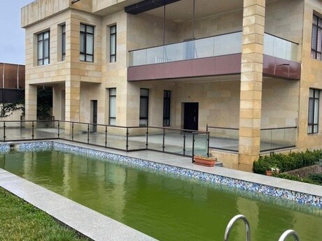 6 otaqlı həyət evi/bağ evi - Bilgəh q. - 400 m²