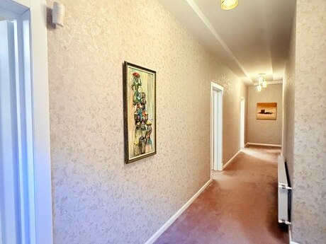 5 otaqlı həyət evi/bağ evi - Mərdəkan q. - 300 m²