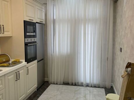 3 otaqlı yeni tikili - Şah İsmayıl Xətai m. - 136 m²