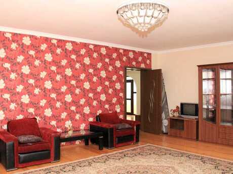 6 otaqlı həyət evi/bağ evi - Qəbələ - 220 m²