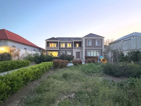 5 otaqlı həyət evi/bağ evi - Mərdəkan q. - 500 m²