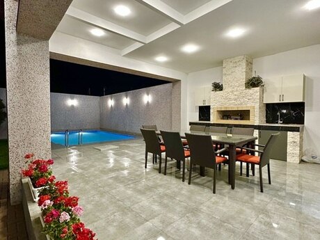 4 otaqlı həyət evi/bağ evi - Mərdəkan q. - 170 m²