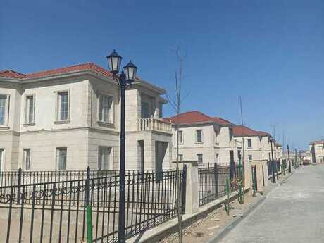 5 otaqlı həyət evi/bağ evi - Sea Breeze q. - 290 m²