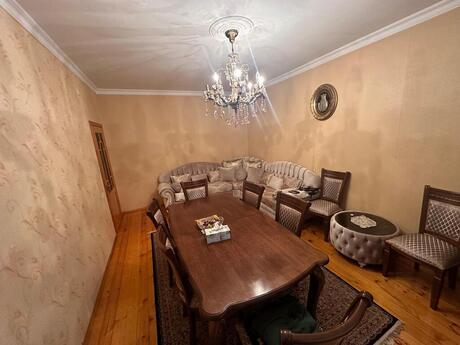 4 otaqlı köhnə tikili - Neftçilər m. - 110 m²
