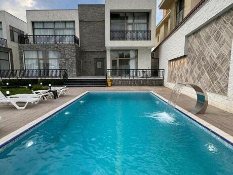 5 otaqlı həyət evi/bağ evi - Mərdəkan q. - 320 m²
