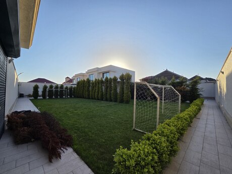6 otaqlı həyət evi/bağ evi - Mərdəkan q. - 380 m²