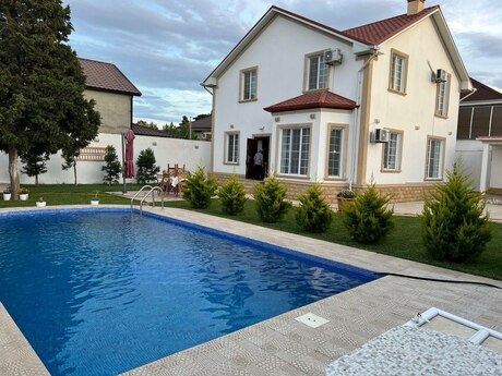 5 otaqlı həyət evi/bağ evi - Mərdəkan q. - 350 m²