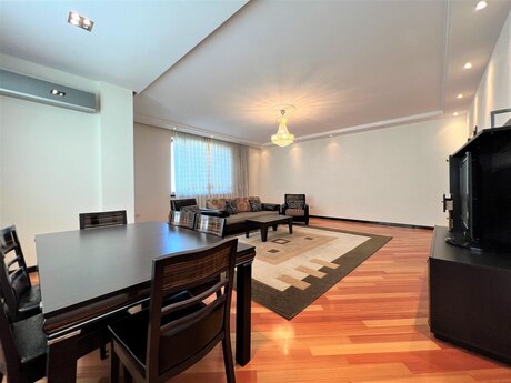 Kirayə 3 otaqlı mənzil, 160 m², Şah İsmayıl Xətai: 1 700 ₼/ay 5