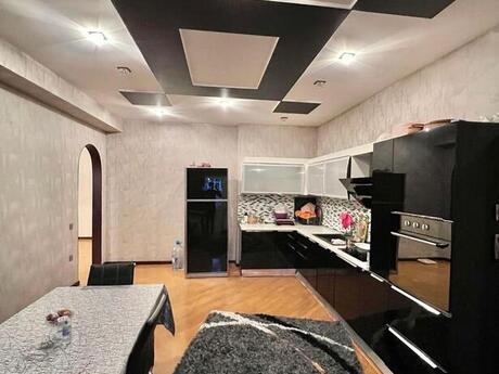 3-комн. новостройка - м. Шах Исмаил Хатаи - 140 м²