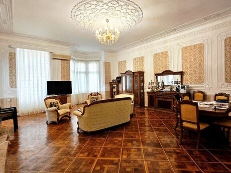 4 otaqlı köhnə tikili - Sahil m. - 166 m²