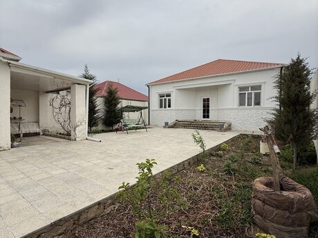 4 otaqlı həyət evi/bağ evi - Mərdəkan q. - 170 m²