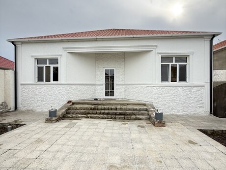 4 otaqlı həyət evi/bağ evi - Mərdəkan q. - 170 m²
