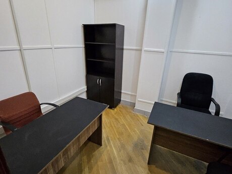 1 otaqlı ofis - Nizami m. - 10 m²