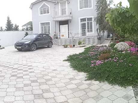 5 otaqlı həyət evi/bağ evi - Albalılıq q. - 200 m²