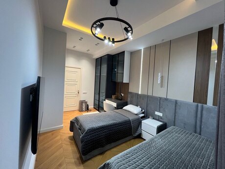 3 otaqlı yeni tikili - Ağ şəhər q. - 120 m²