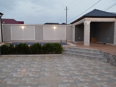 5 otaqlı həyət evi/bağ evi - Novxanı q. - 120 m²