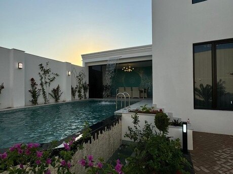 5 otaqlı həyət evi/bağ evi - Mərdəkan q. - 220 m²